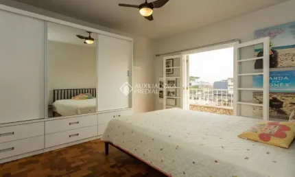 Apartamento com 2 quartos à venda na Travessa Azevedo, 95, Floresta, Porto Alegre