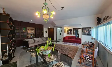 Apartamento com 172m², 4 quartos, duas suítes. Rua Paissandu, esquina com a Paia do Flamengo, em ár
