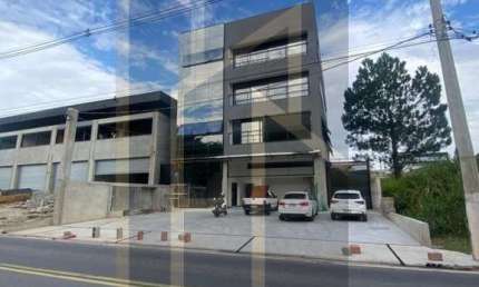 Prédio para Locação em Arujá, Jordanópolis, 8 banheiros, 20 vagas