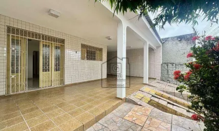 Casa à Venda no Barro Vermelho – Espaço, Conforto e Localização Estratégica - 4 Quartos - Natal/RN - CA0554