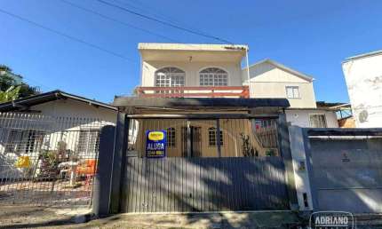 Casa com 2 dormitórios para alugar, 130 m² por R$ 3.544,21/mês - Capoeiras - Florianópolis/SC