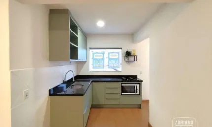 Apartamento com 1 dormitório para alugar, 48 m² por R$ 2.022,04/mês - Barreiros - São José/SC