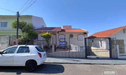 Casa com 4 dormitórios para alugar, 223 m² por R$ 7.061,32/mês - Capoeiras - Florianópolis/SC