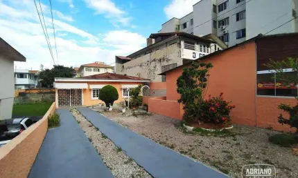 Casa com 3 dormitórios à venda, 137 m² por R$ 1.250.000,00 - Capoeiras - Florianópolis/SC