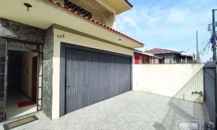 Casa com 6 dormitórios para alugar, 265 m² por R$ 8.743,67/mês - Estreito - Florianópolis/SC
