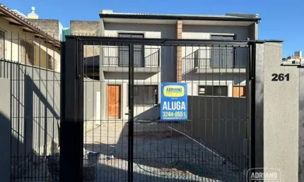 Casa com 2 dormitórios para alugar, 65 m² por R$ 3.585,00/mês - Capoeiras - Florianópolis/SC