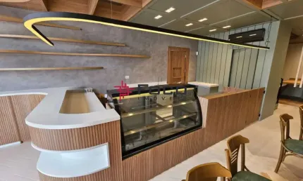 Ponto Comercial NOVO e MOBILIADO ( Porteira Fechada ) / Urbanova / 90 m² / Vagas de garagem / São José dos Campos