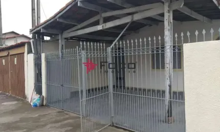 Casa de Esquina à venda na Av. Ouro Fino - Bosque dos Eucaliptos - Excelente para ponto comercial