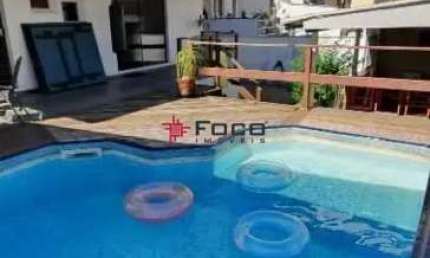Casa à venda 3 quartos com piscina no Jardim Esplanada