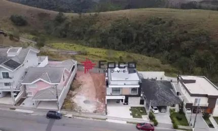 Terreno no Residencial Mantiqueira / 360 m²/ Plano / São José dos Campos.