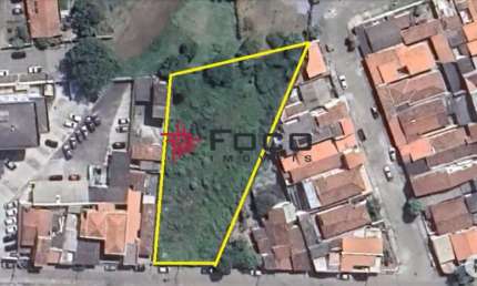 Excelente área / 2000 Excelente área /  Projeto aprovado para construção de apartamentos / Excelente localização / Jacareí.