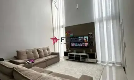 Casa  /  Chácara Oliveira   / 03 Dormitórios / 01 Suíte / 250M²TE / 200M²AC / São José dos Campos