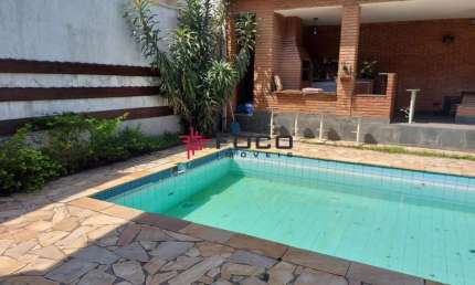Casa á Venda com 5 dormitórios - 456m² - R$ 1.600.000,00 - Jardim Esplanada