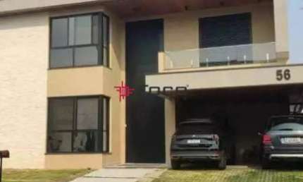 Casa para Locação no condomínio Jardim do Golfe / 376 m² / 4 Suítes / São José dos Campos
