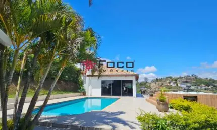 Chácara a Venda no condomínio Pontal das Garças  / 2328m² Área Total / Igaratá - SP