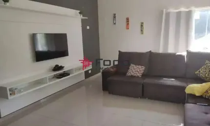 Casa á Venda com 3 Suites, 300m² - R$1.550.000 - Jacareí