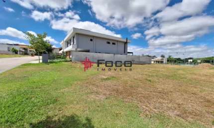 Terreno / Colinas do Paratehy Norte / 627M² TE /  -  São José dos Campos