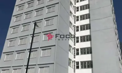 Apartamento térreo - Ed Morada dos Pássaros - Vila Marcarenhas - 1 suíte com closet - 48m²