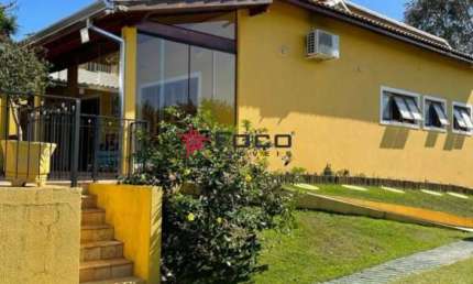 Chácara a Venda no condomínio Paraíso de Igaratá - 4 Dormitórios - 1.600m² AT