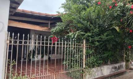 Casa térrea de uso misto - Vila Betânia - 04 dormitórios - 192m² - São José dos Campos