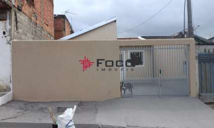 Casa no Conjunto Residencial Dom Pedro I - 03 dormitórios - edícula -1 dormitório - 240m²