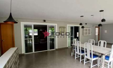 Casa no Condomínio Urbanova Premiun / 4 dormitórios sendo 1 suíte / Espaço gourmet / 337m² de terreno / 230m² de construção / São José dos Campos