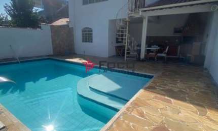 Casa/Bosque dos Eucaliptos/ 04 Dormitórios sendo 01 Suíte/394m²/ São José dos Campos