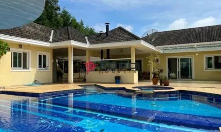 casa 4 dormitórios / terreno 3.000m² / Área construída 570m² /caçapava