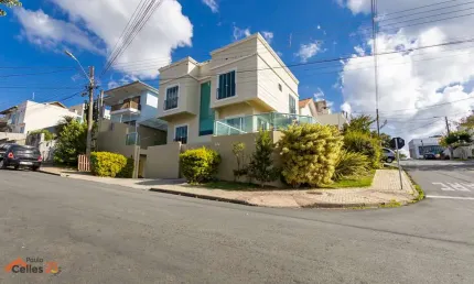 Casa com 4 quartos para alugar na Rua Frei Constantino Gozzo, 315, Vista Alegre, Curitiba