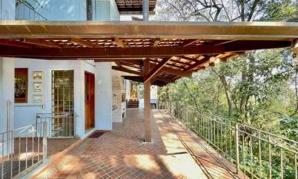 Cond Forest Hills -  Estilo, privacidade, natureza, bom gosto!