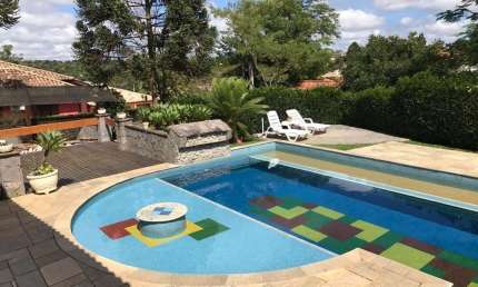 Cond. Recanto Suiço - 4 sts e lazer completo (Km 39 R. Tavares)