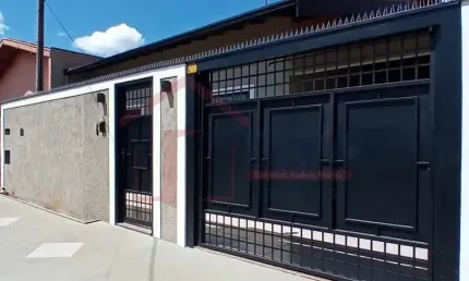 Residência p/ Venda em Excelente Localização no bairro Rios em Barretos-SP.