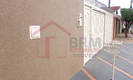 Vende-se e Aluga-se Residência no Jardim de Alah em Barretos-SP.