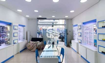 Loja Comercial de 400m2 para Locacao na Avenida Prestes Maia – Visibilidade e Grande Fluxo no Centro de Sao Paulo!