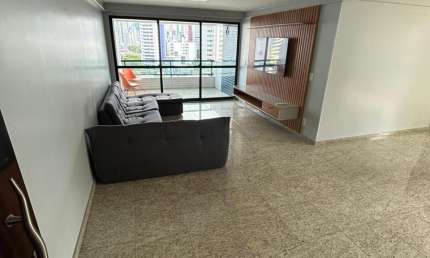 Apartamento com 3 quartos sendo 125m² em Boa Viagem