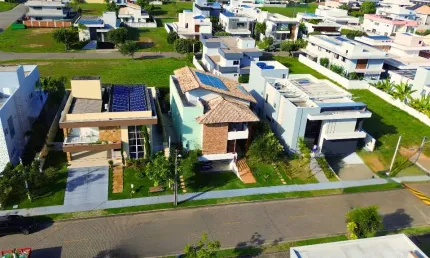 Alto padrão, conforto e sustentabilidade em um só lugar: casa à venda no condomínio Alphaville Pium.