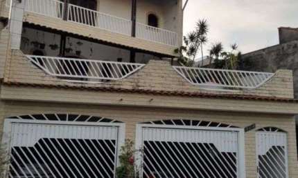 Casa para venda com 382 metros quadrados com 3 quartos