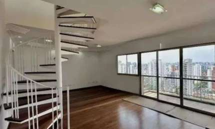 Duplex para aluguel e venda possui 269 metros quadrados com 4 quartos em Campo Belo - São Paulo - SP