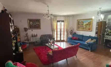 Sobrado para venda possui 113 metros quadrados com 2 quartos