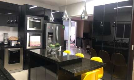Casa com 4 quartos à venda na Vila Uberabinha, São Paulo 