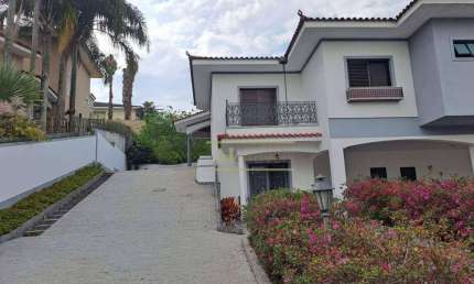 Casa para alugar, 450 m² por R$ 23.136,00/mês - Tamboré 1 - Barueri/SP