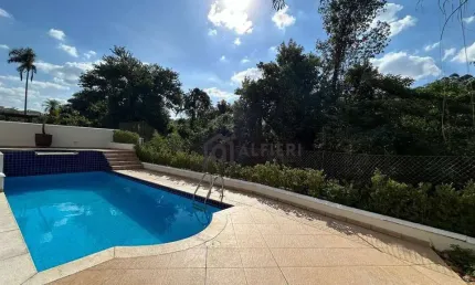 Alphaville residencial Alpha 2 - Linda casa fundo para mata