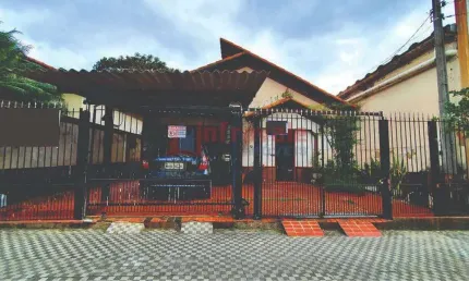 Casa com 3 dorms, Centro, São José dos Campos - R$ 1.1 mi, Cod: 13088