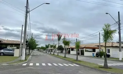 Casa de Condomínio com 2 quartos, Centro, Jacareí - R$ 426 mil, Cod: 12833
