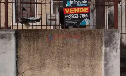 Casa com 3 quartos, Jardim das Indústrias, Jacareí - R$ 350 mil, Cod: 14523