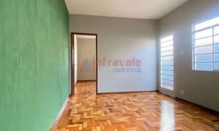 Casa com 2 quartos, Parque Santo Antônio, Jacareí - R$ 290 mil, Cod: 13661