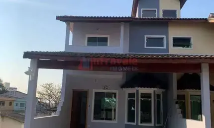 Casa de Condomínio com 3 dorms, Parque Santo Antônio, Jacareí - R$ 680 mil, Cod: 13874