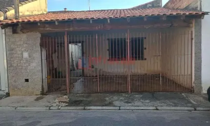 Casa com 3 dorms, Parque dos Príncipes, Jacareí - R$ 220 mil, Cod: 12243