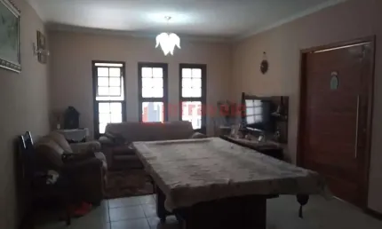 Casa com 1 dorm, Centro, Jacareí - R$ 531 mil, Cod: 13559