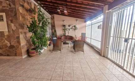 Casa com 3 quartos, Parque Brasil, Jacareí - R$ 580 mil, Cod: 14689